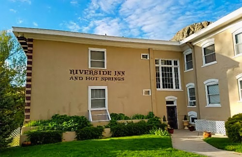 Lava Hot Springs Hotel | Riverside Hot Springs Inn & Spa - Adults Only