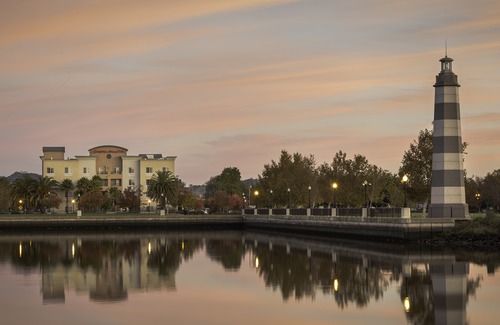 Fairfield Hotel | Hampton Inn & Suites Suisun City Waterfront