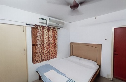 Gandhipuram Hotel | R S RESIDENCY