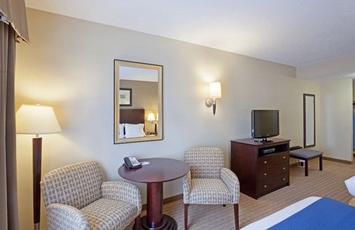 Whippleville Hotel | Holiday Inn Express & Suites Malone, an Ihg Hotel