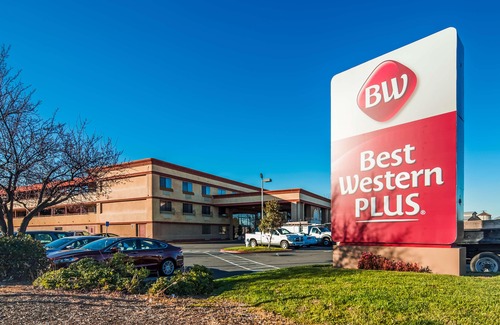 Roseville Hotel | Best Western Plus Orchid Hotel & Suites