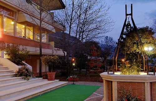 Sant'Elia Fiumerapido Hotel | Villa des Reves Room for 3 in The Green Near Montecassino