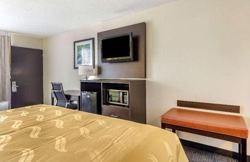 Verona Hotel | Quality Inn Verona - Staunton North