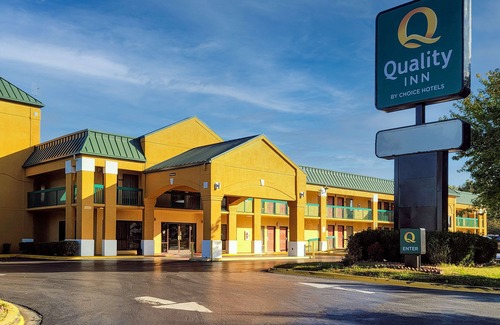 Oak Grove Hotel | Quality Inn Fort Campbell