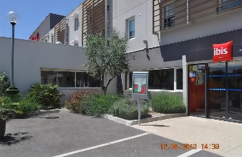 Istres Hotel | Ibis Istres Trigance