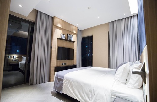 Chamkar Mon Hotel | One Residence Hotel & Apartment