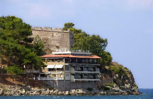 Pylos Hotel | Karalis Beach Hotel