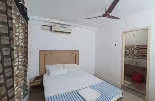 Gandhipuram Hotel | R S RESIDENCY
