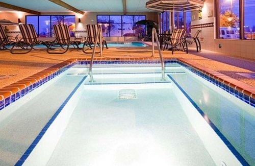 Eagan Hotel | Norwood Inn & Suites
