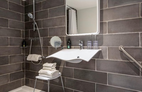 Suresnes Hotel | Aparthotel Adagio Paris Suresnes Longchamp