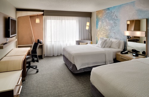 Bridgeton Hotel | Courtyard St. Louis Airport/Earth City