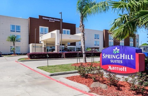 El Lago Hotel | SpringHill Suites Houston NASA/Seabrook