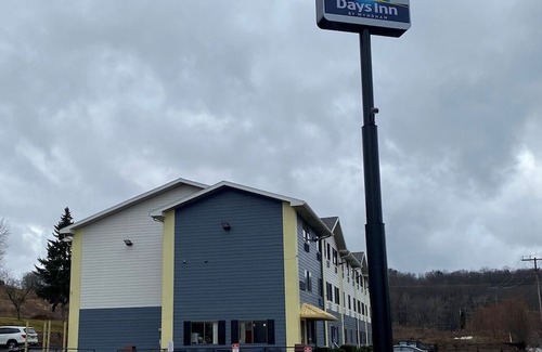 Somerset Hotel | Days Inn by Wyndham Somerset PA I-70 I-76