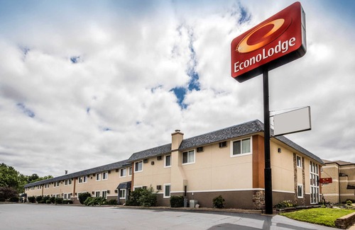 La Crosse Hotel | Econo Lodge La Crosse
