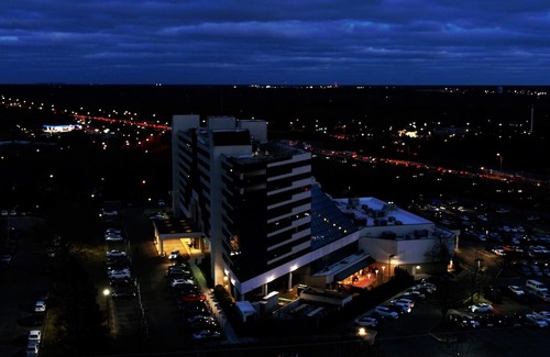 Islandia Hotel | Jake's 58 Hotel & Casino