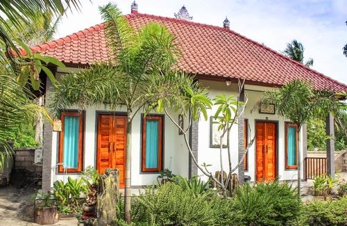 Jungut Batu Hotel | Medal Jaya Hostel & Room