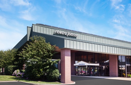 Evansville Hotel | Howard Johnson by Wyndham Evansville East