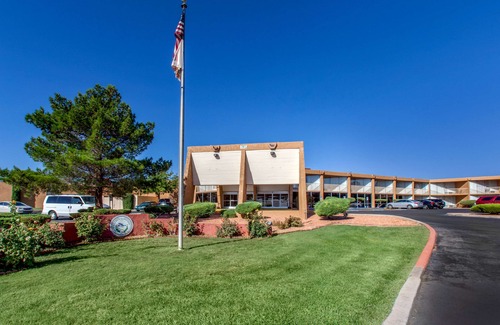Page Hotel | Quality Inn View of Lake Powell - Page