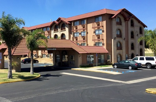Lompoc Hotel | SureStay Plus Hotel by Best Western Lompoc