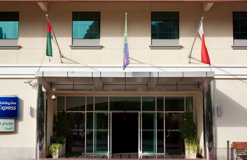 Al Wasl Hotel | Holiday Inn Express Dubai Safa Park