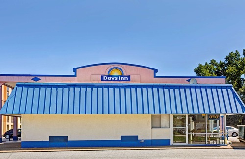 Elizabeth City Hotel | Days Inn by Wyndham Elizabeth City