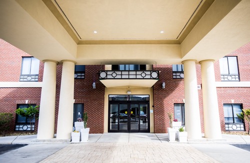 Dayton Hotel | Holiday Inn Express Dayton, an IHG Hotel