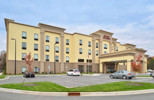 Shelby Hotel | Hampton Inn & Suites Shelby, North Carolina