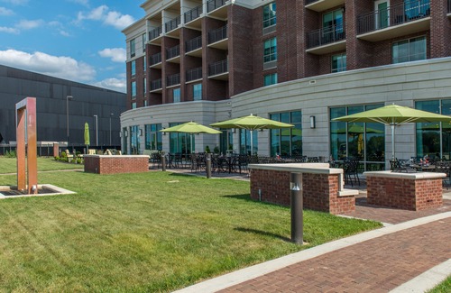 Owensboro Hotel | Holiday Inn Owensboro Riverfront, an Ihg Hotel