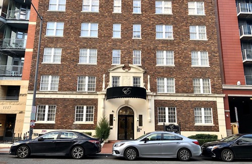 Mount Vernon Square Hotel | The Eldon Luxury Suites