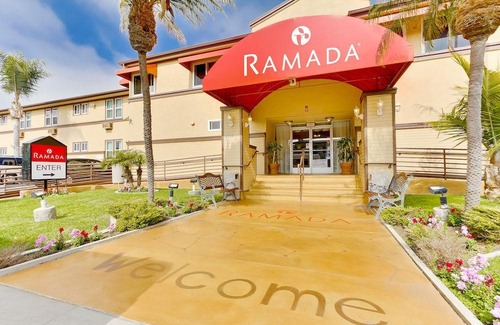 Roseville - Fleet Ridge Hotel | Ramada by Wyndham San Diego Airport