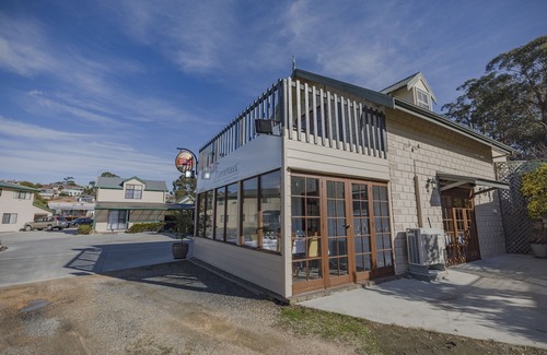St Helens Hotel | Queechy Motel