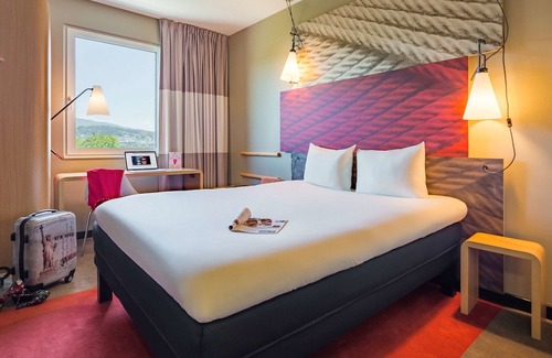 Neuenhof Hotel | Ibis Baden Neuenhof