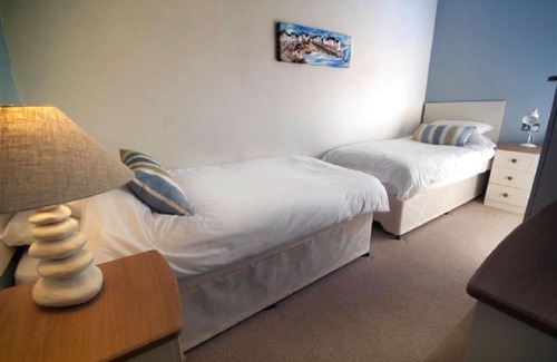 Coverack Hotel | The Paris Hotel