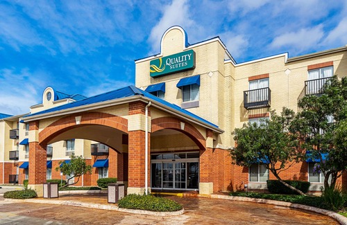 North San Antonio - SAT Hotel | Quality Suites