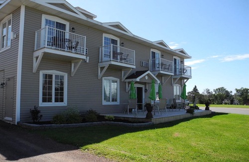 Charlottetown Hotel | Canadas Best Value Inn & Suites Charlottetown