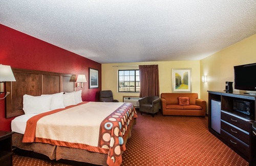 Southwest Area Hotel | Baymont by Wyndham Cedar Rapids