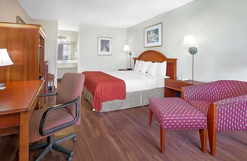 Paris Hotel | Baymont by Wyndham Paris