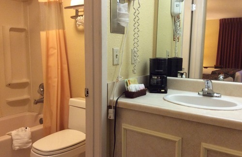 Hoover Hotel | Days Inn by Wyndham Hoover Birmingham