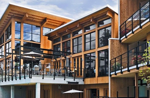 Brentwood Bay Hotel | Brentwood Bay Resort & Spa