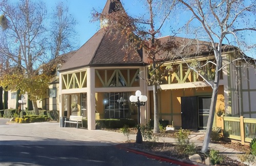 Solvang Hotel | Vinland Hotel and Lounge