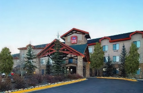 Dillon Hotel | Comfort Suites Summit County