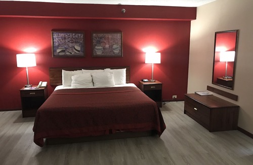 Hillsboro Hotel | Days Inn by Wyndham Hillsboro