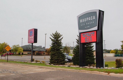 King Hotel | Comfort Suites at PAR 4 Resort