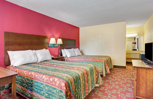 Elizabeth City Hotel | Days Inn by Wyndham Elizabeth City