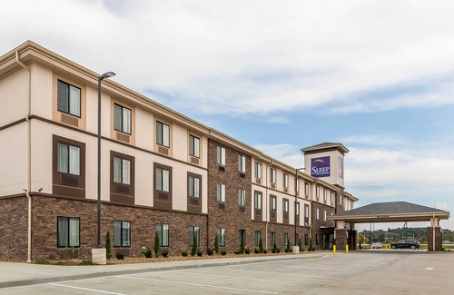 O'Fallon Hotel | Sleep Inn & Suites O'Fallon MO - Technology Drive