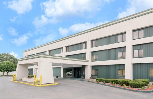 Onalaska Hotel | Baymont by Wyndham La Crosse/Onalaska