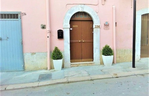 Canosa di Puglia Hotel | Domus Al Corso B&B