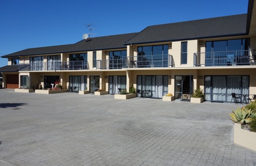 Motueka Hotel | Avalon Manor Motel