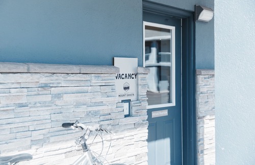 Mount Shasta Hotel | Inn at Mount Shasta