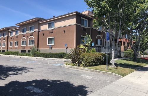 North Whisman Hotel | Hotel Fairchild